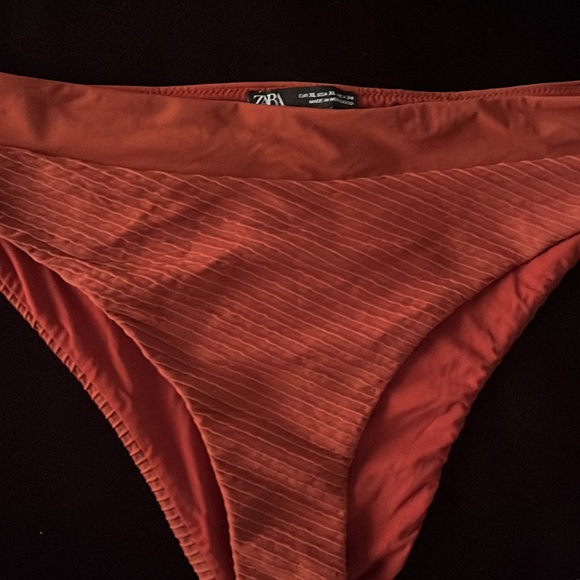 Zara Bikini Bottoms - Picture 3 of 3